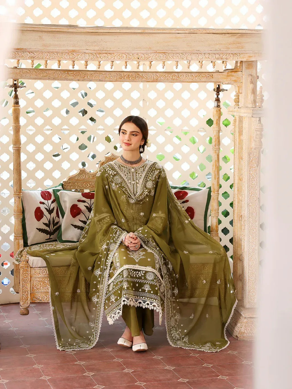 MAHNUR-3PC LAWN EMBROIDERED SHIRT WITH LAWN EMBROIDERED DUPATTA & TROUSER-RP-4522 - Rang Pasand