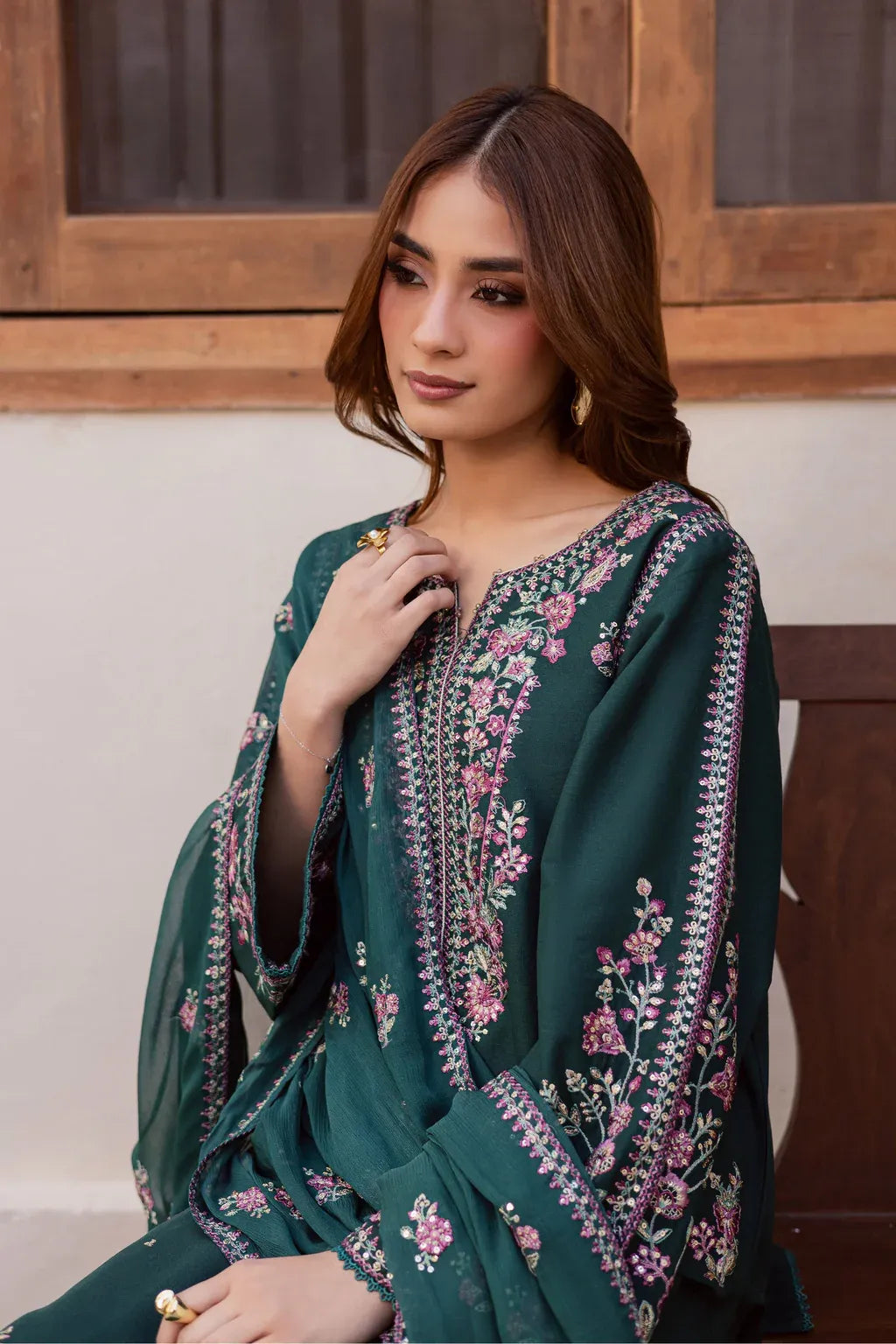 BATIK-3PC LAWN EMBROIDERED SHIRT WITH CHIFFON EMBROIDERED DUPATTA AND EMB TROUSER-RP-4763