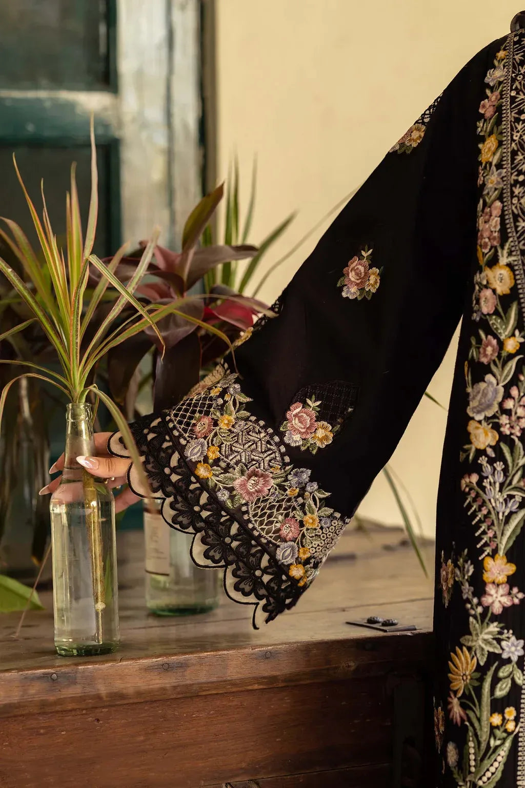 HUSSAIN REHAR-3PC LAWN EMBROIDERED SHIRT WITH CHIFFON PRINTED DUPATTA AND TROUSER-RP-4702 - Rang Pasand